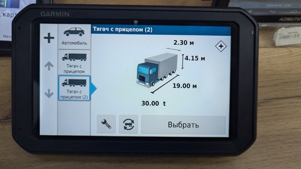 Dezlcam 785 LMT-D Навігатор для вантажівок з відеореєстратором
