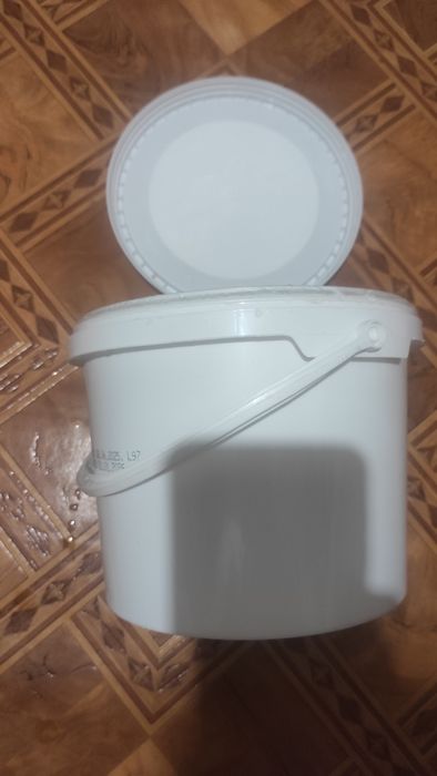 Продам відро 3 л