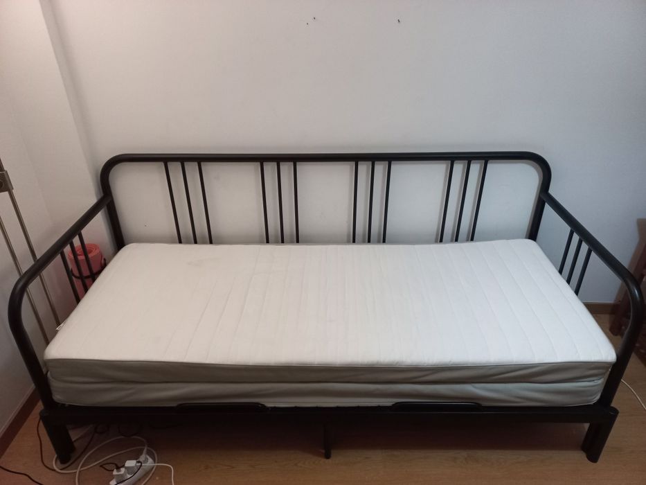Cama Fyresdal 80x200 com 2 colchões