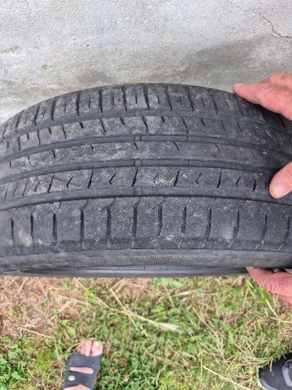 Opony uzywane 215/55 R17 98 W ZR, XL