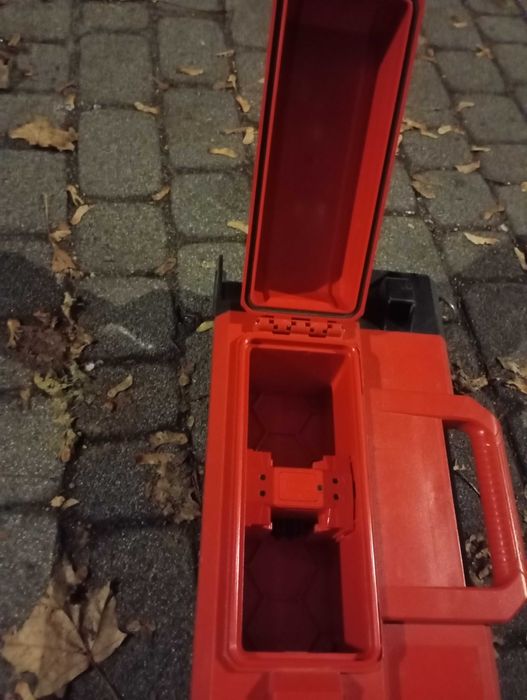 Lampa Stojąca MILWAUKEE M18 ONERSAL One Key 0-5400 Lumenów