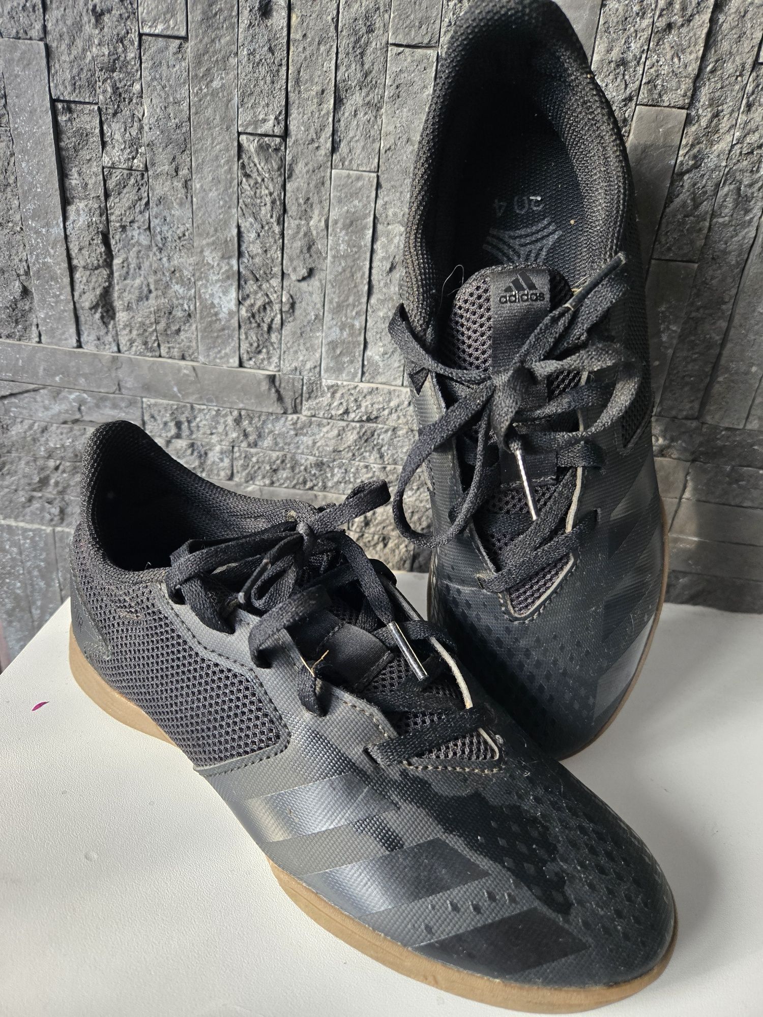 Halówki buty halowe sportowe Adidas Predator 36