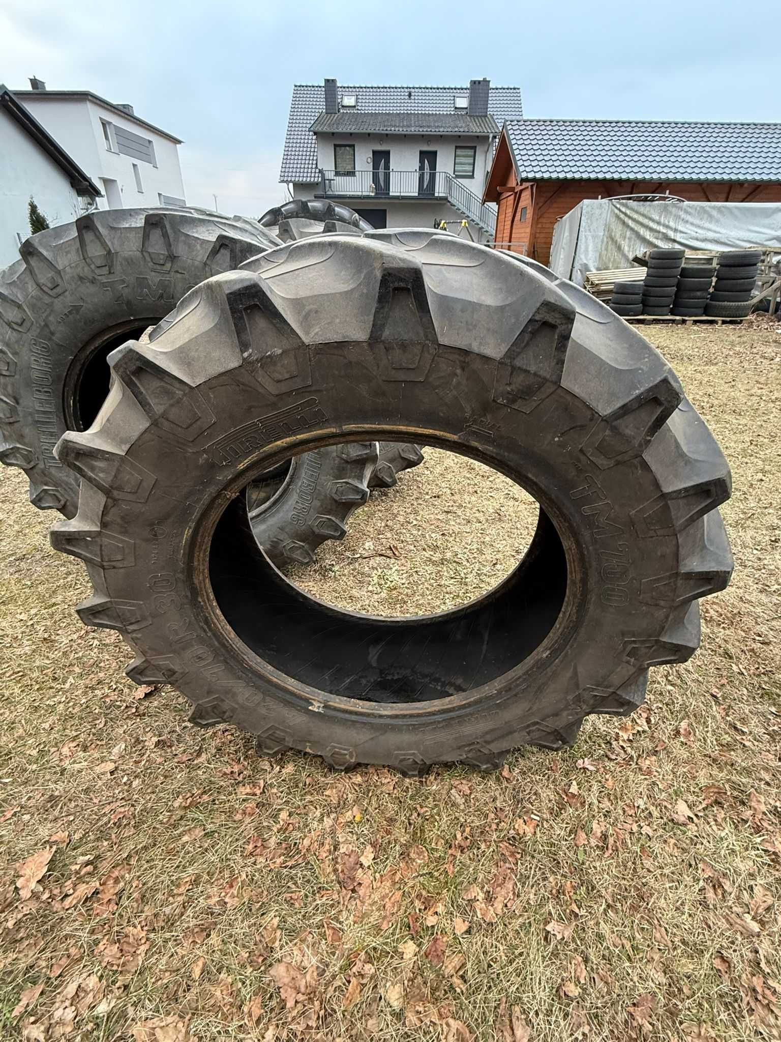 Opona pirelli 420/70r30