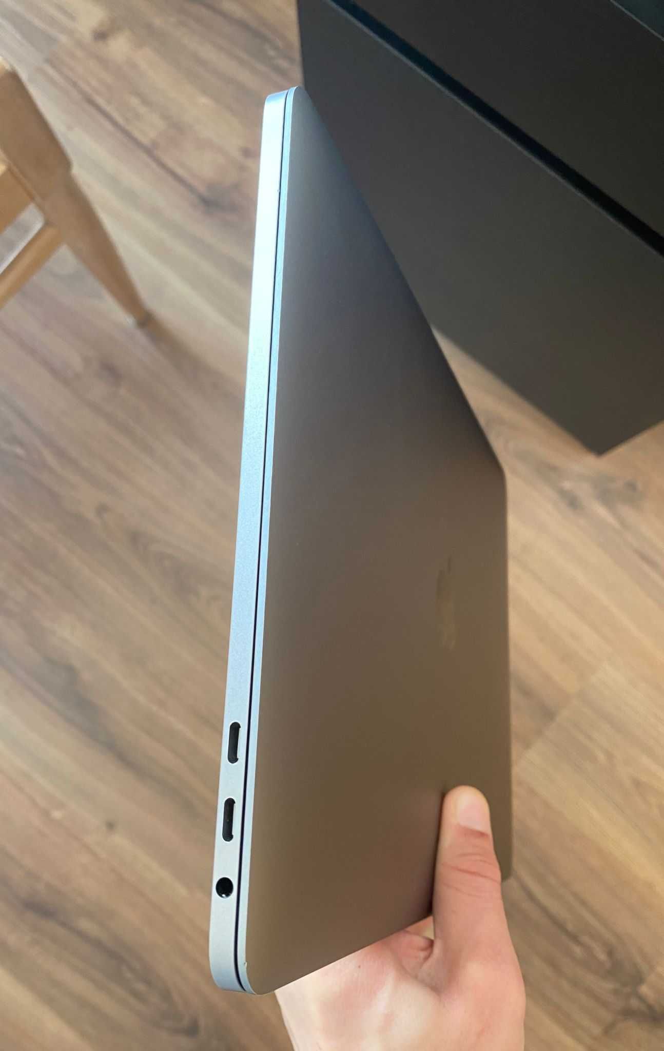 Macbook Pro 13" TouchBar 256SSD 2018 Space Grey