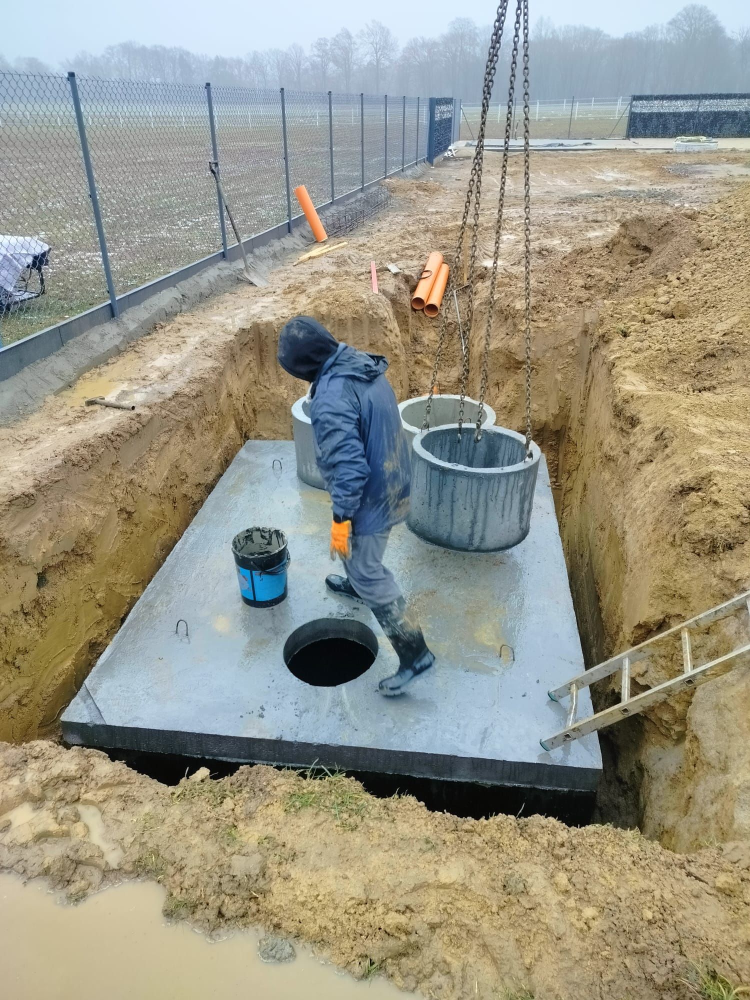 Szambo betonowe, zbiorniki na deszczówkę, Piwnice ogrodowe, Producent