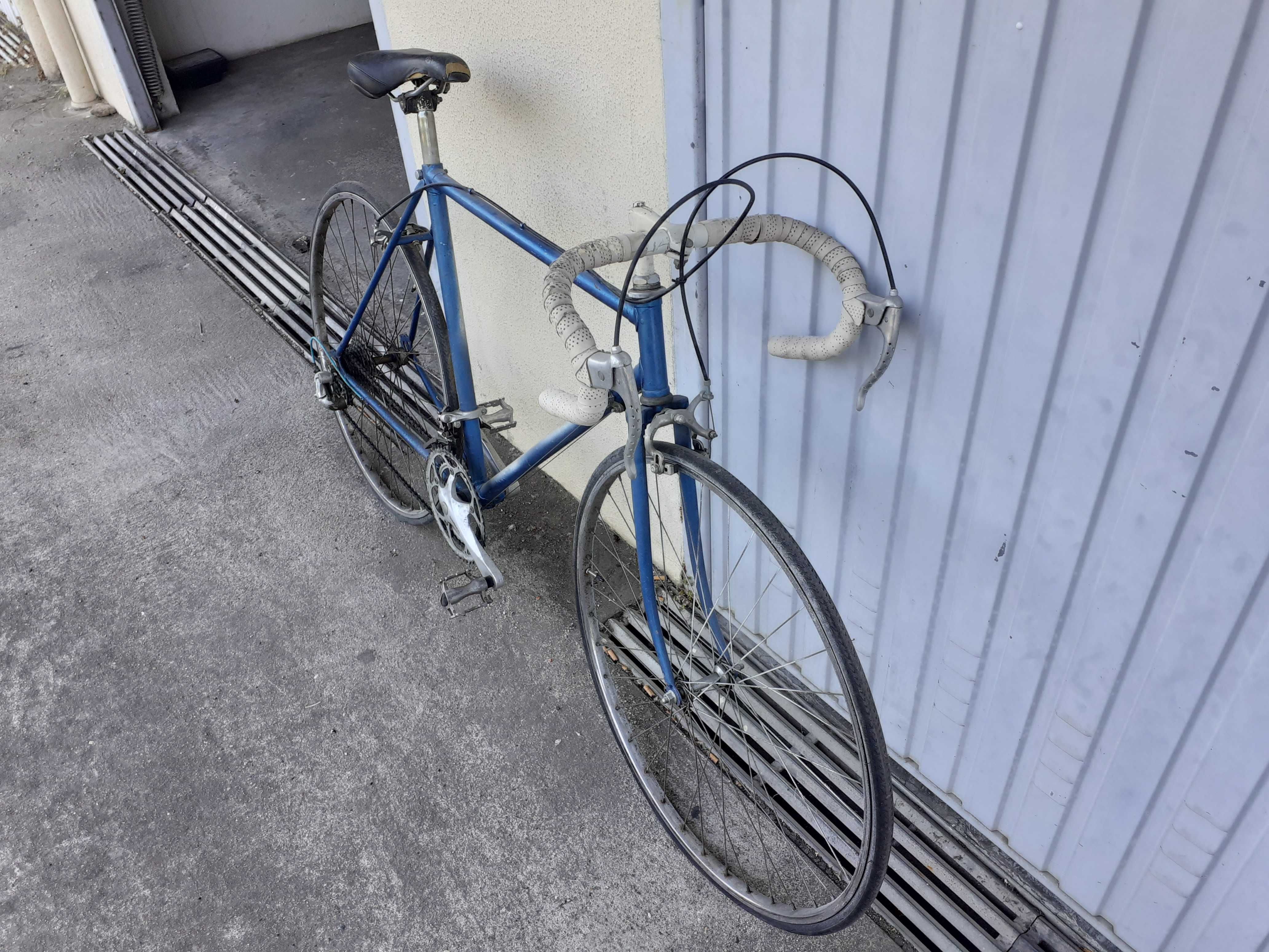 Bicicleta de Estrada - Modelo Antigo