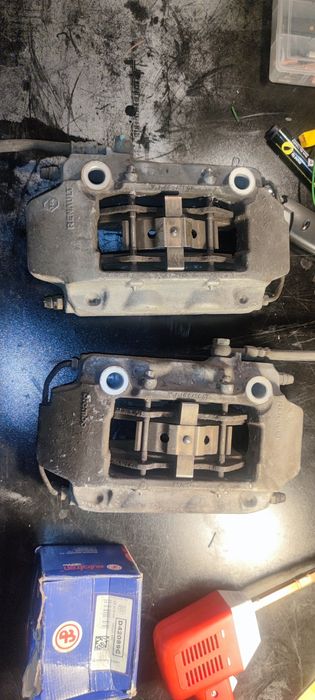 Swap hamulców Golf MK1 300 mm - Brembo 4 tłok + tylne zaciski Brembo