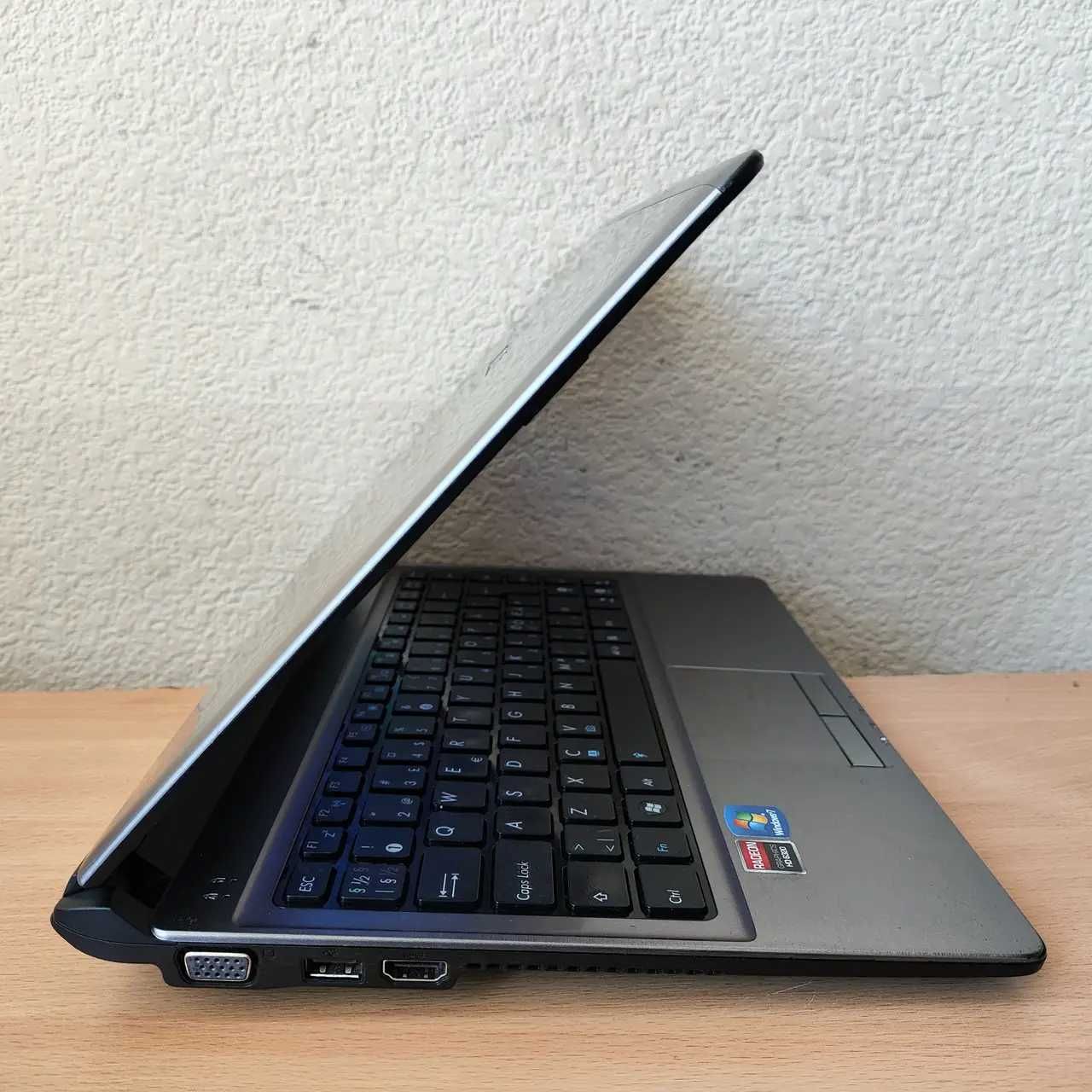 Бюджетний Asus U32U 13.3” AMD E-450/4Gb DDR3/320Gb HDD/AMD HD6320