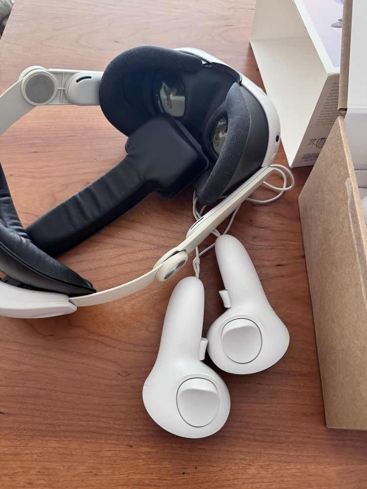 Meta Quest 3 - 512 GB + head strap Kiwi – muito pouco uso