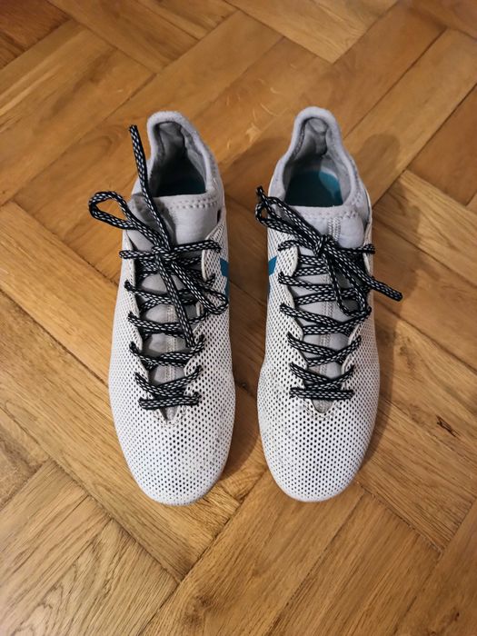 Korki Adidas dla chłopca, rozmiar 36 2/3