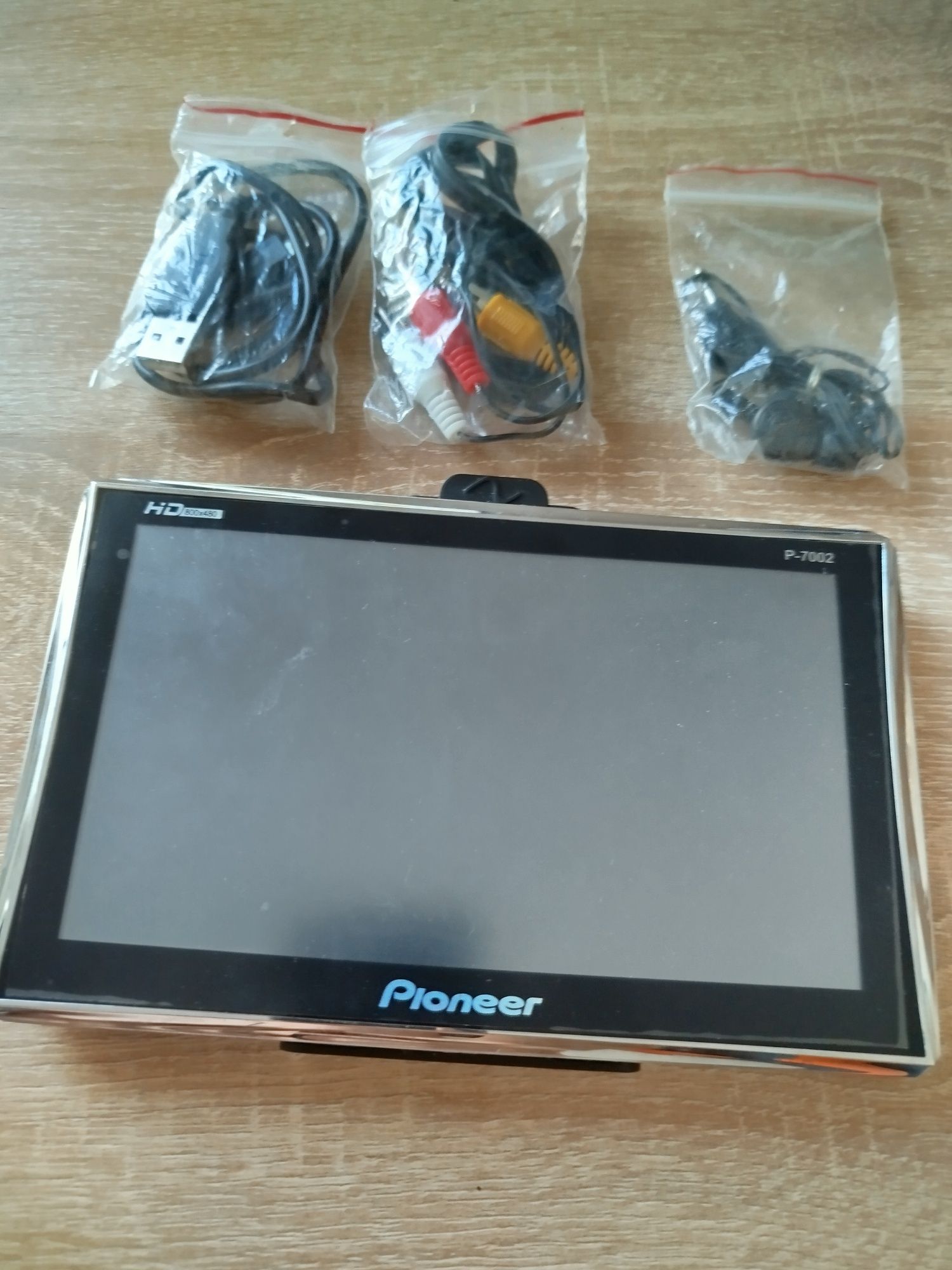 Навигатор Pioneer p-7002, 800x480