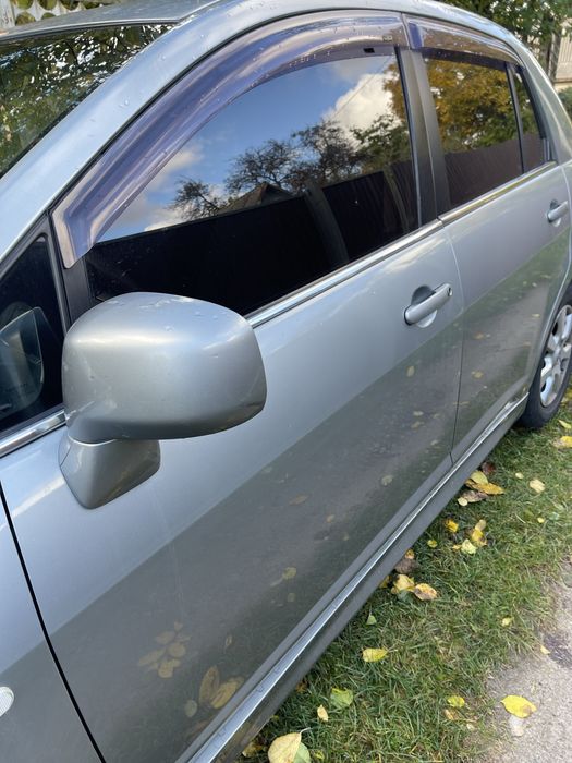 Автомобіль Nissan Tiida 2011року, автомат 1,6 АТ