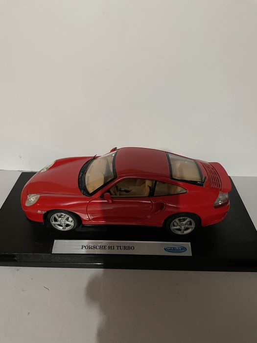 Porche 911 turbo escala 1/18