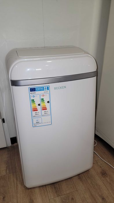 Ar condicionado Portatil Becken 12000 Btus Quente e Frio