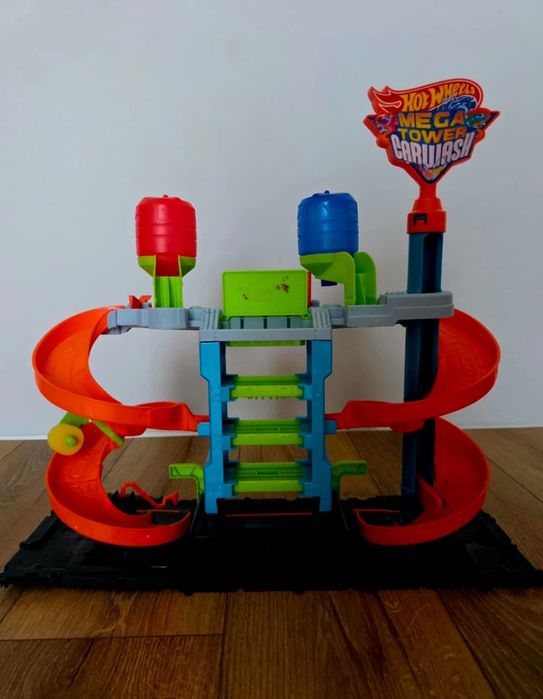 Zestaw myjnia hot wheels