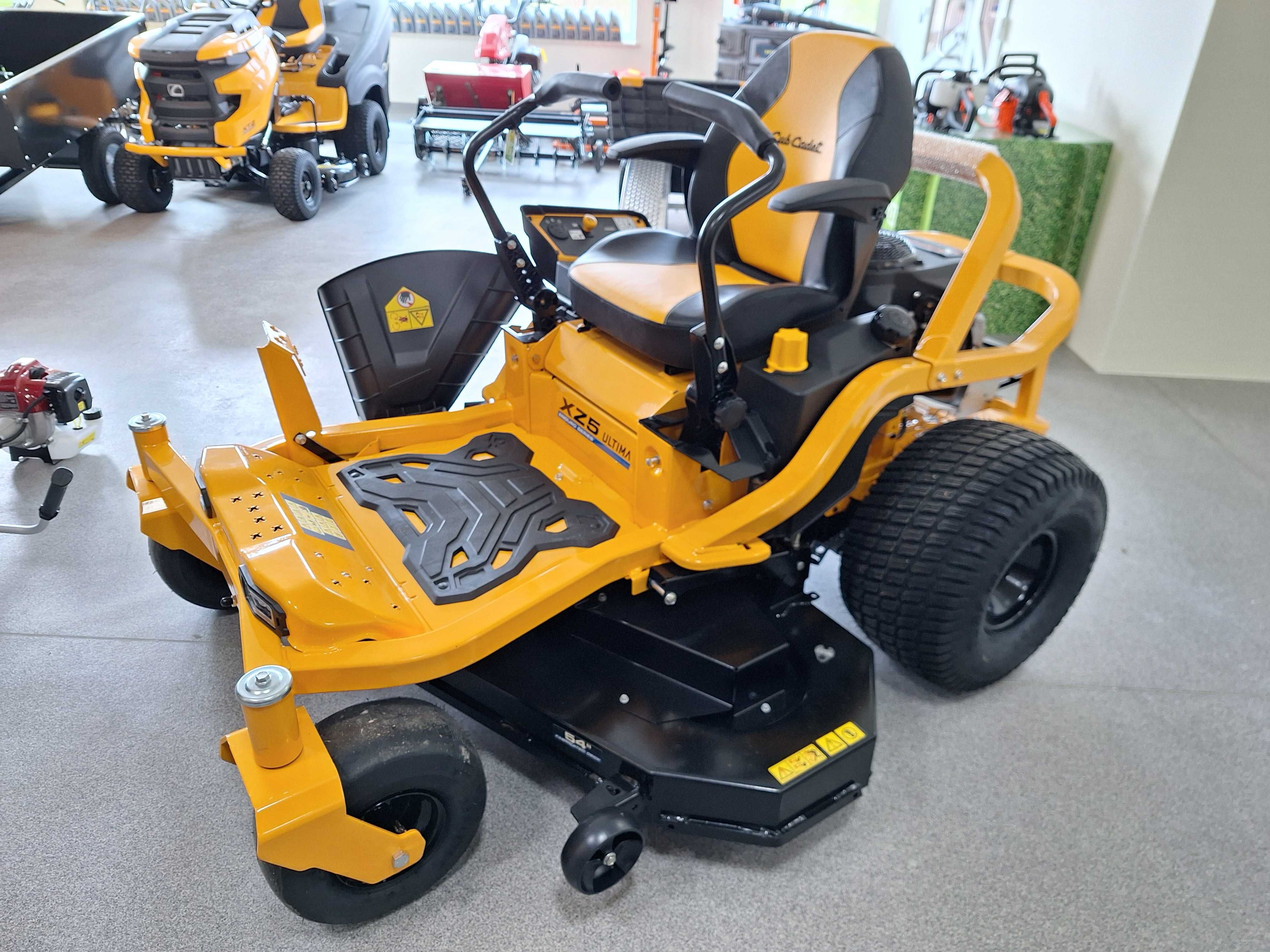 POTĘŻNY Traktorek Kosiarka Cub Cadet Zero Turn XZ5 L137 Kawasaki 24K