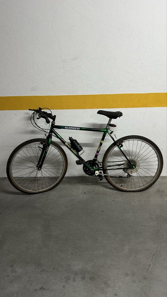 Bicicleta com mudancas shimano