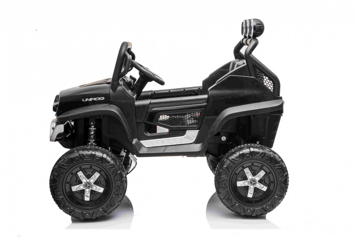 Pojazd Mercedes BENZ UNIMOG