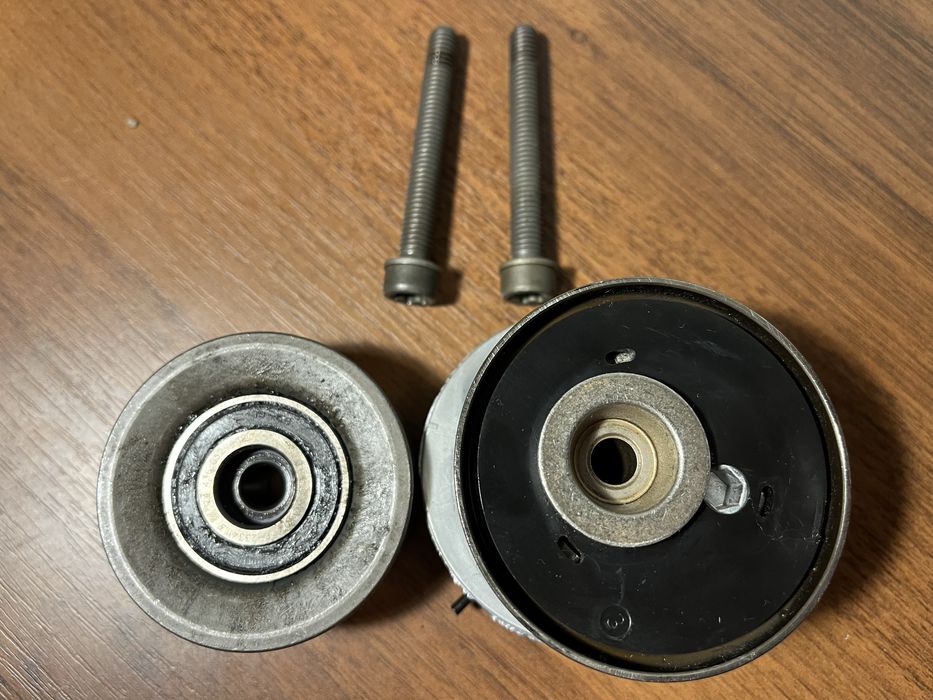 Комплект ременя ГРМ Opel Zafara B