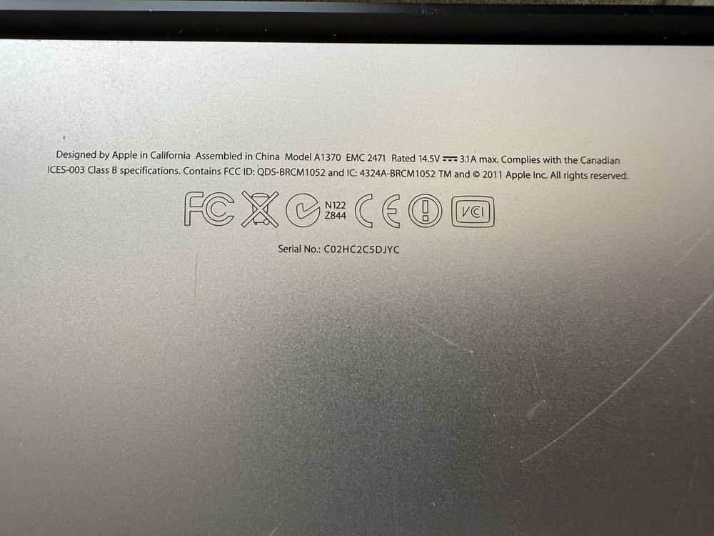 Macbook AIR (11-inch, mid 2011)