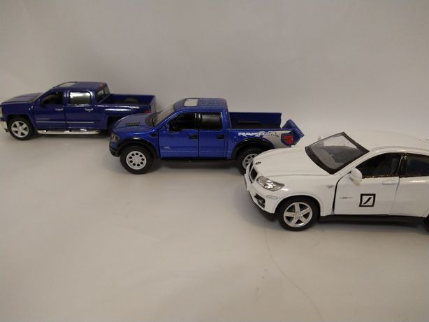 Модельки BMW,Ford, Chevrolet