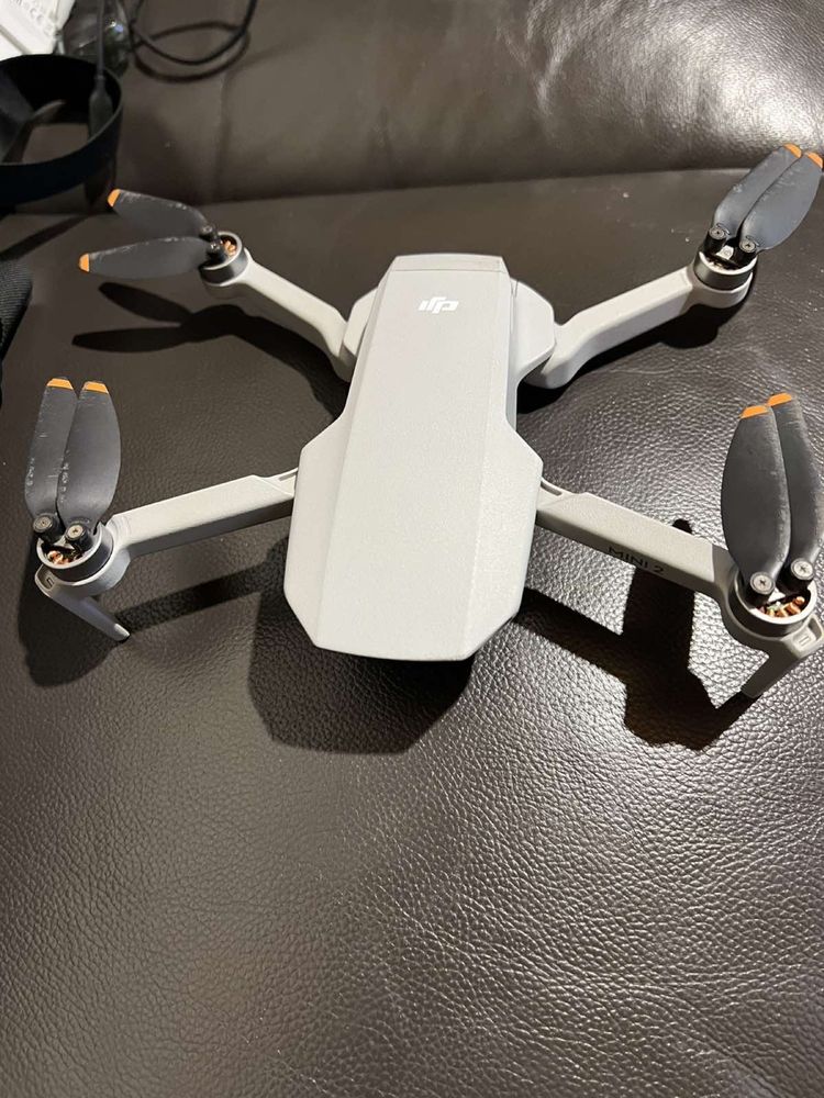 Продам DJI Mini 2 Fly More Combo