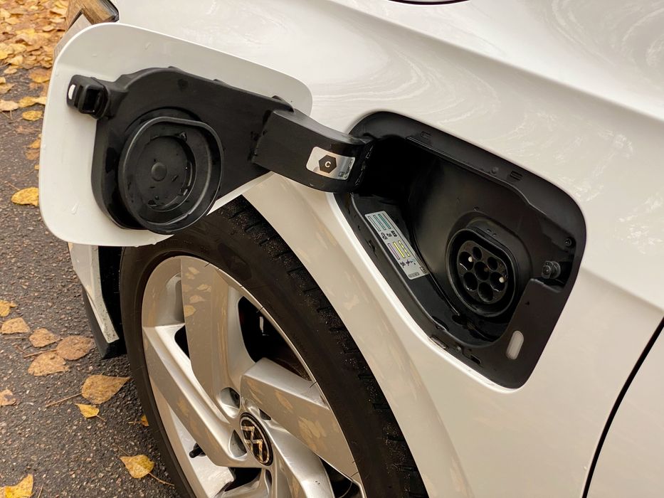 VW GOLF 8 GTE Плагін-Гібрид