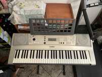 Piano elétrico Yamaha