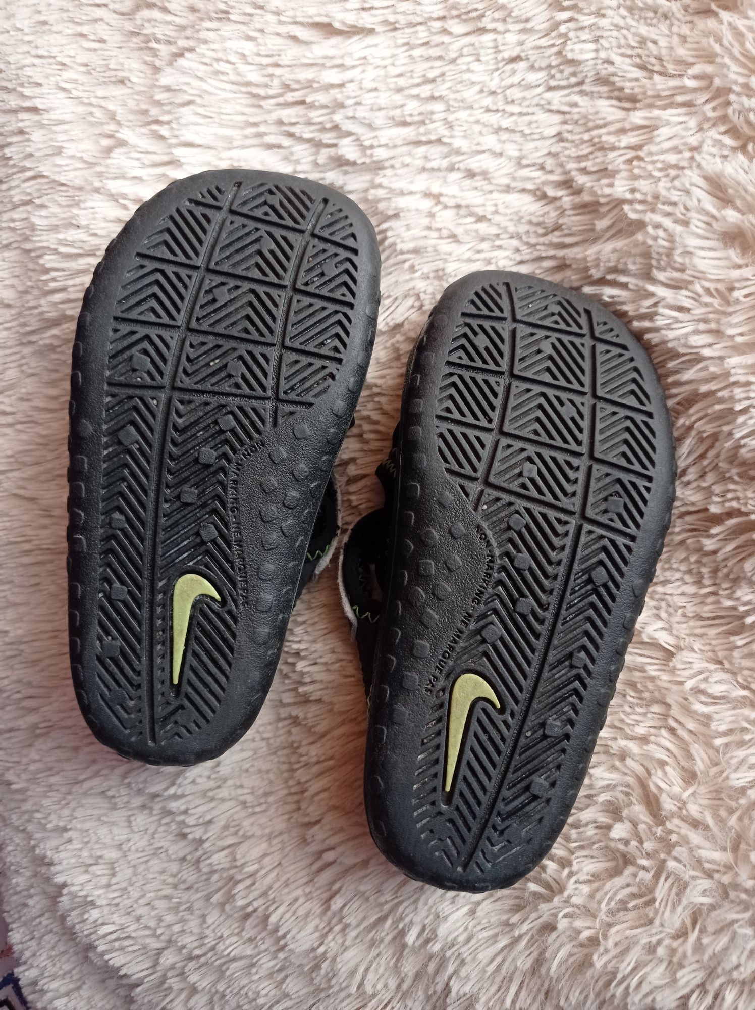 Sandałki Nike Sunray Protect    21
