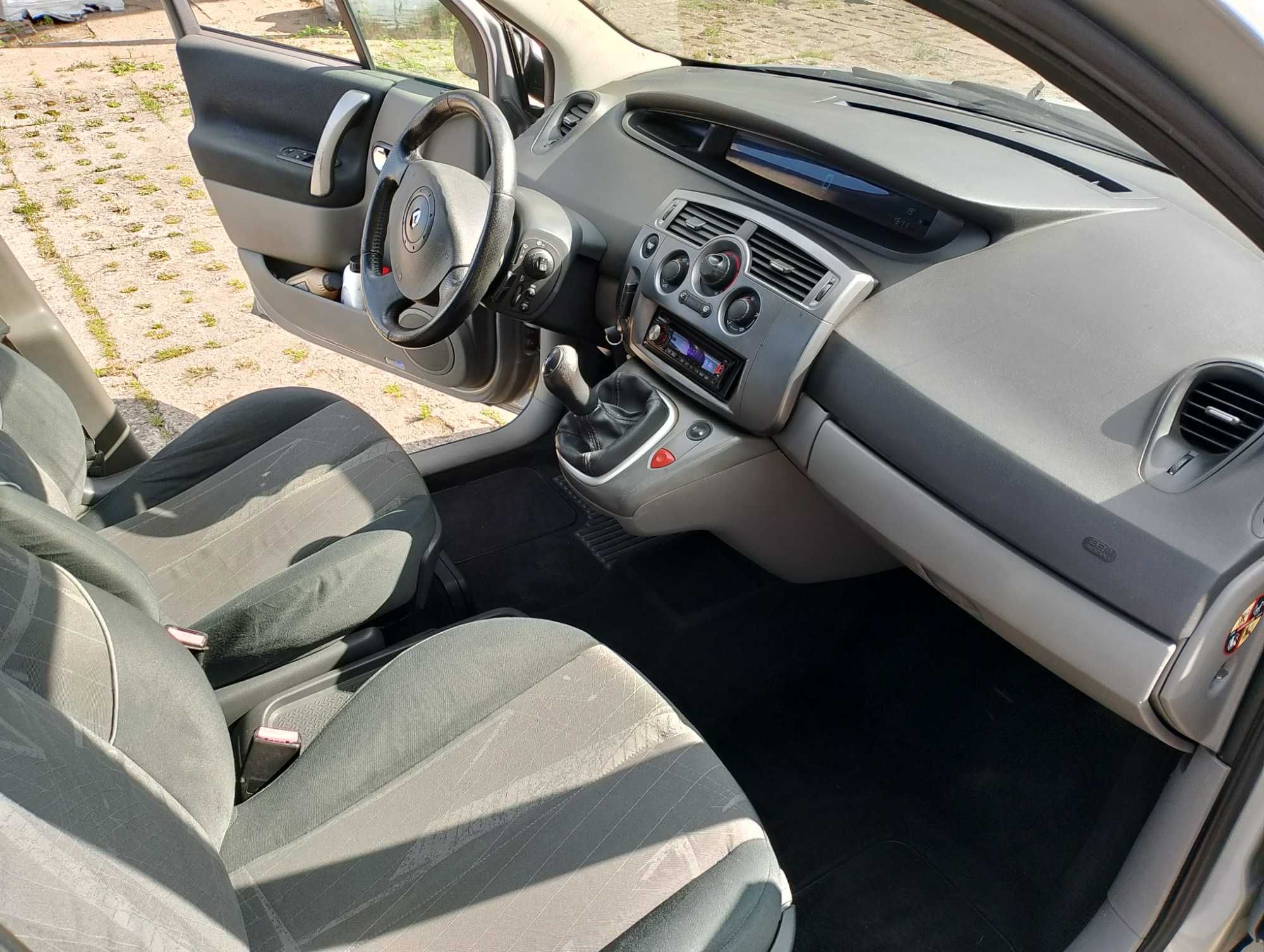 Renault Scenic niski przebieg, 10 lat w jednych rękach