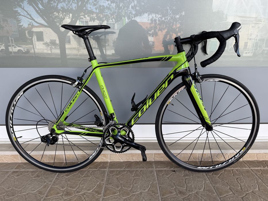 Bicicleta de estrada em carbono - 11v - Mavic