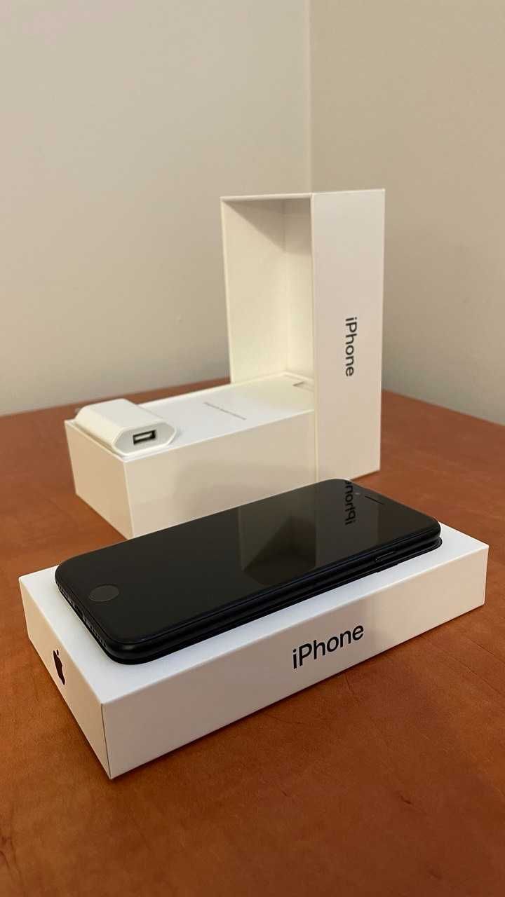 iPhone SE 2020 64GB Czarny - Super Stan + Pudełko