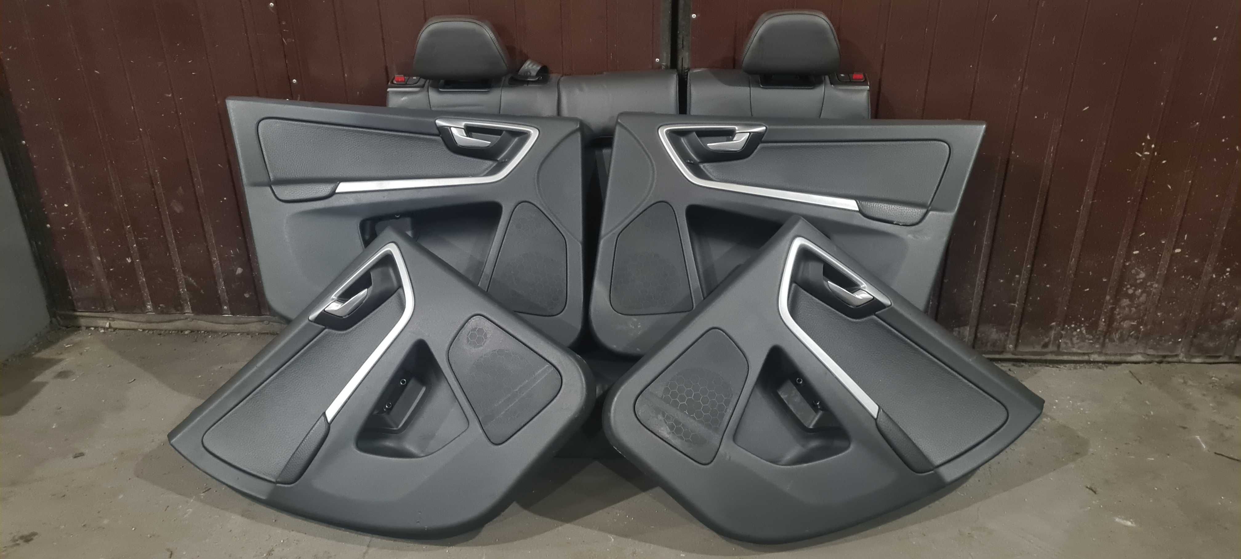 Fotele kanapa boczki Środek przekładka Volvo xc60 Perfekt stan
