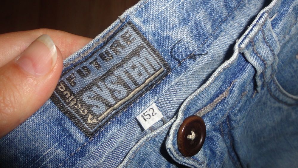 Krótkie spodenki dla chłopca roz. 146-152 cm zestaw