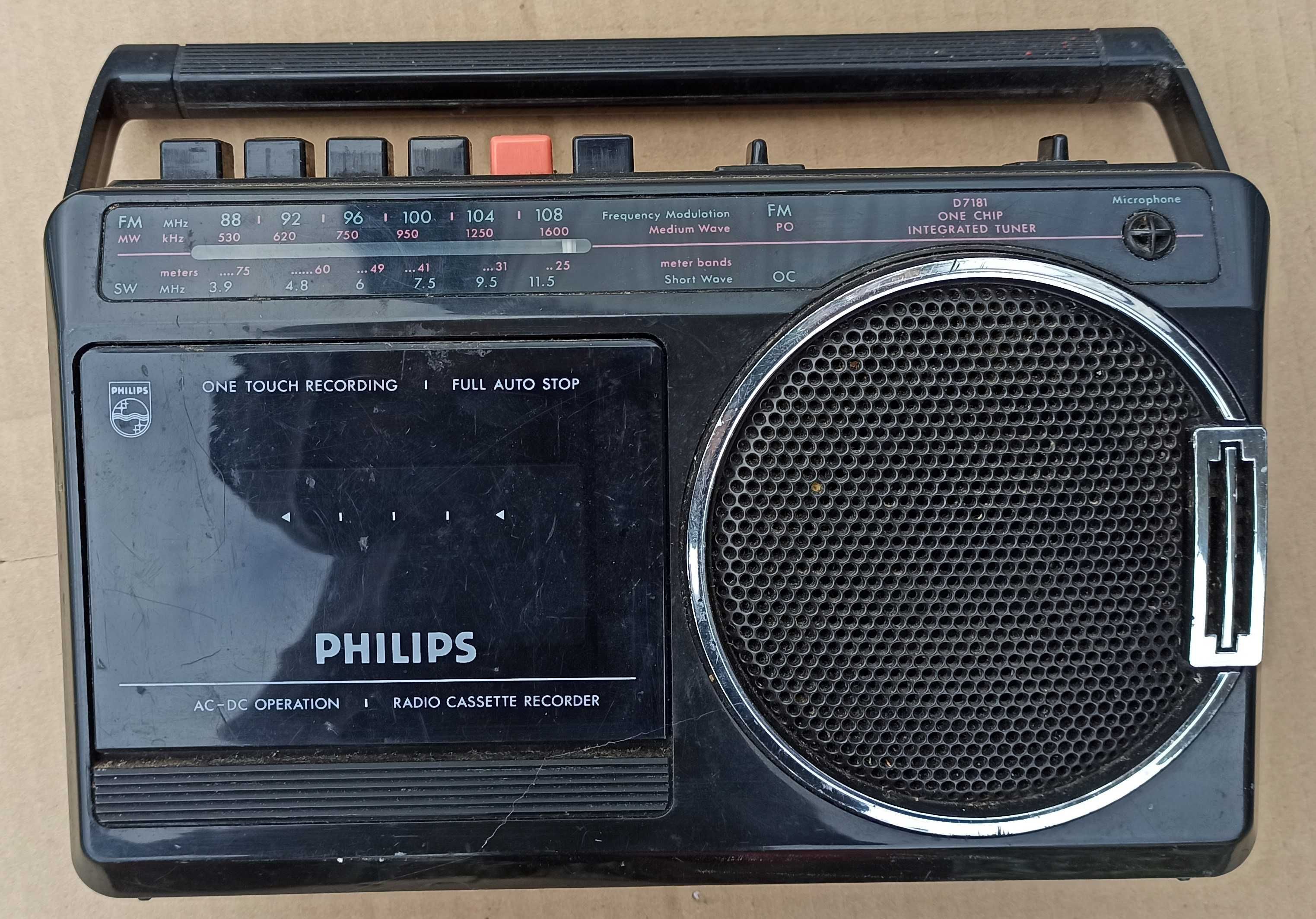 Radiomagnetofon Philips D7181