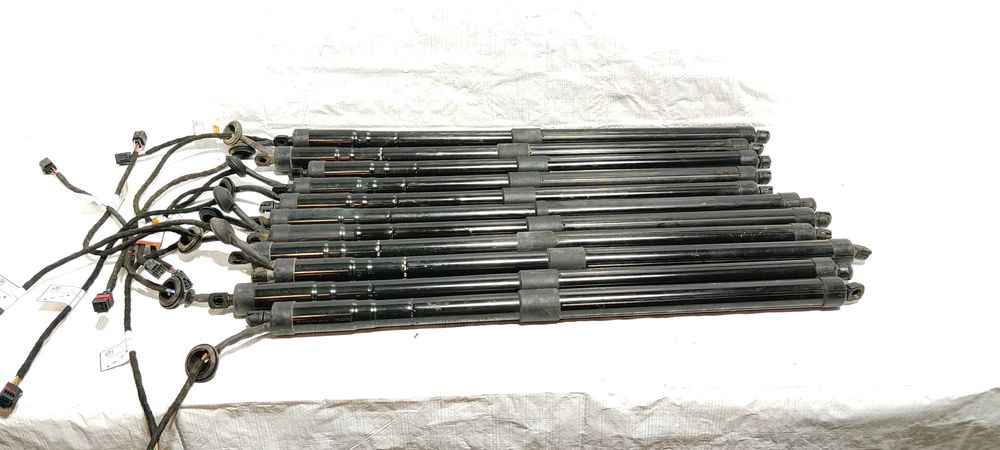 Siłownik elektryczny klapy Volvo V60