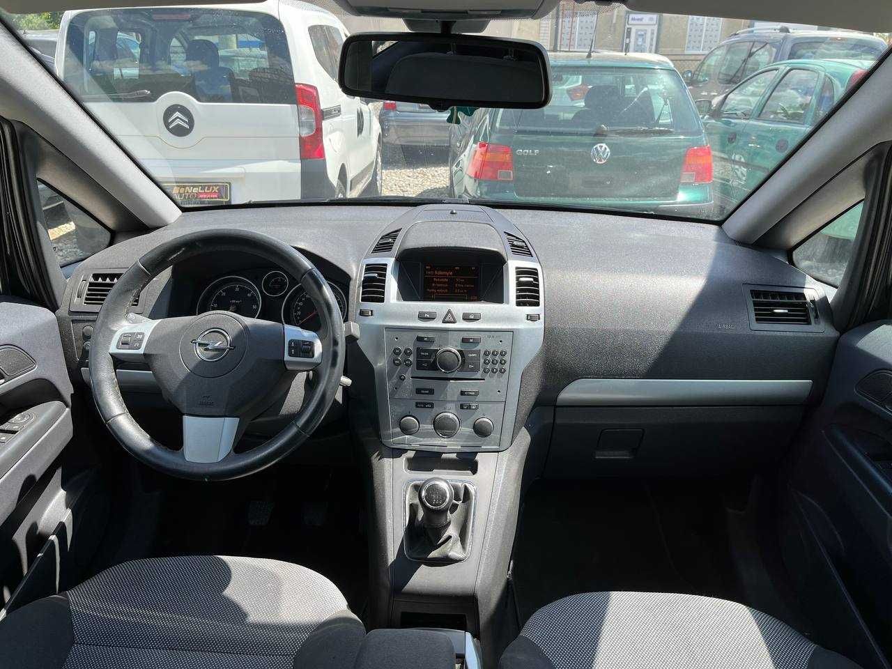 Opel Zafira 2009 7 місць