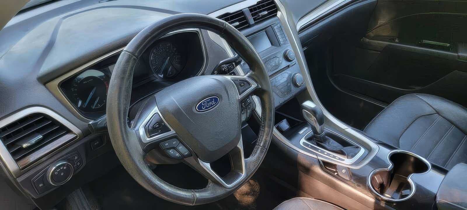 2015 Ford Fusion SE
