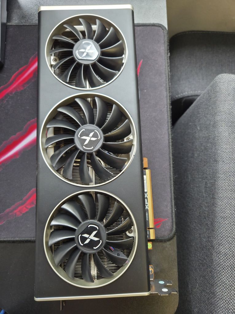 Karta graficzna XFX Radeon RX 6750 XT Speedster