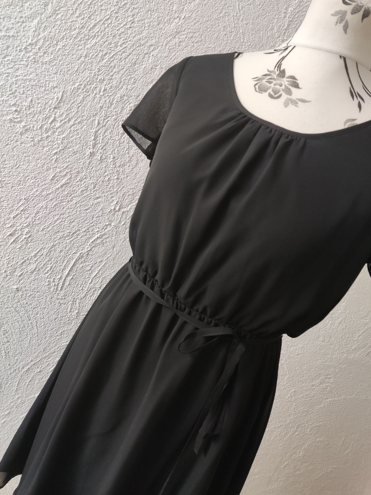 Lekka czarna sukienka 40 L C&A nowa