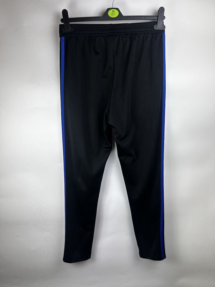 Joggersy Adidas Originals x Man Untd