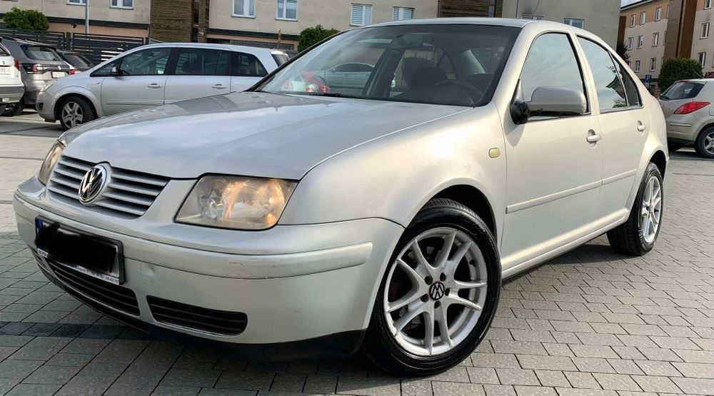 Volkswagen Bora 1.9TDI bardzo ładnie utrzymana! Bez grama rdzy!!