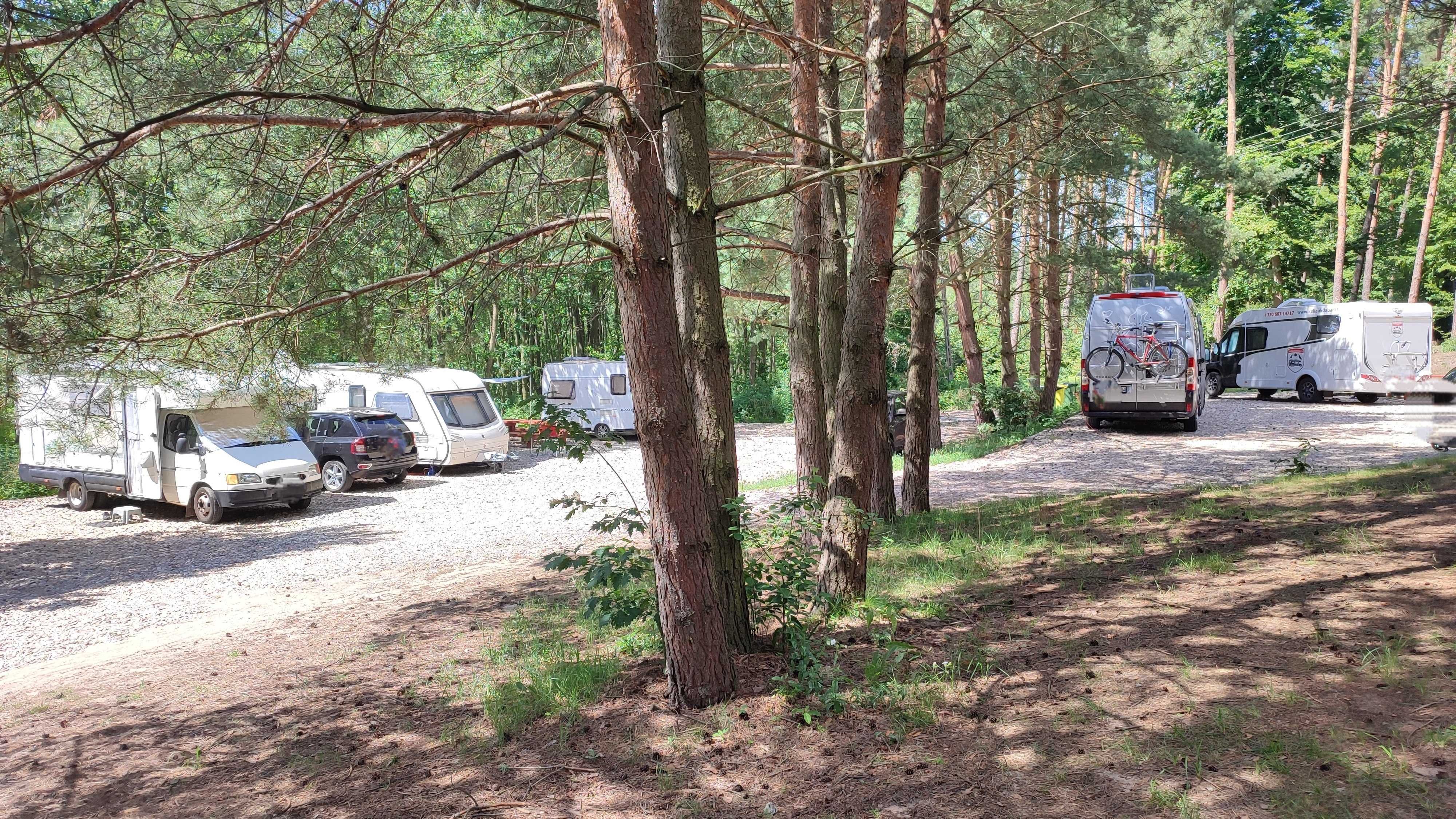 Camper Park CAMPING nad JezioroDebno.pl  Kemping Kamper Przyczepa