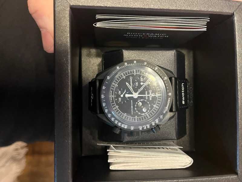 SO33B700 Omega x Swatch Snoopy Cyber-Księżyc 2077
