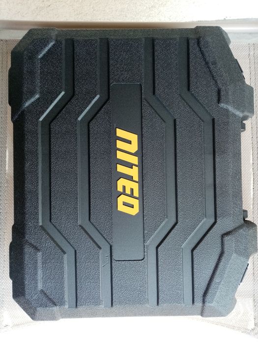 Akumulatorowa wyrzynarka z ładowarką+akumulator+walizka Nowa okazja