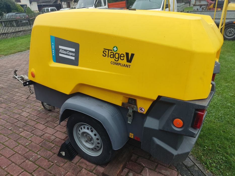 Kompresor śrubowy atlas copco xas 58-7   2022rok. 320mtg