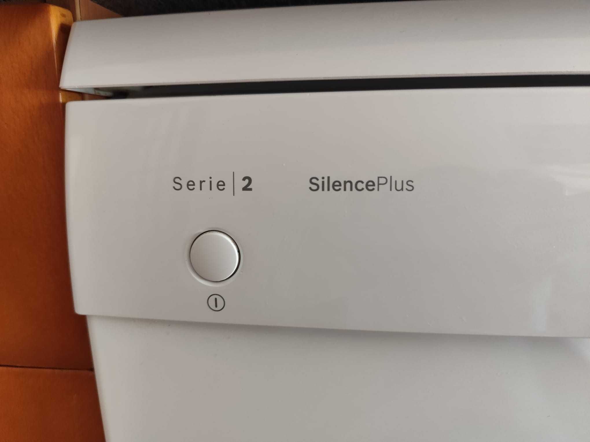 Maquina de lavar loiça Bosch Silence plus serie 2