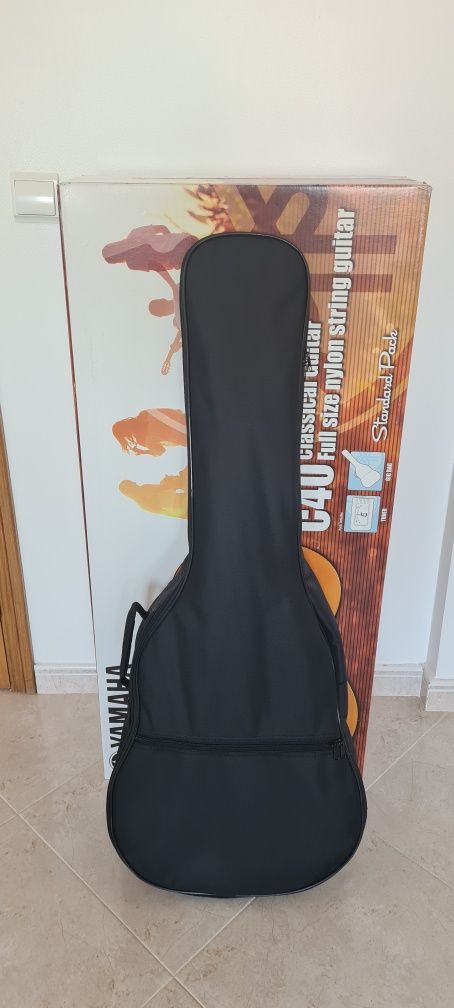 Guitarra yamaha clássica c40