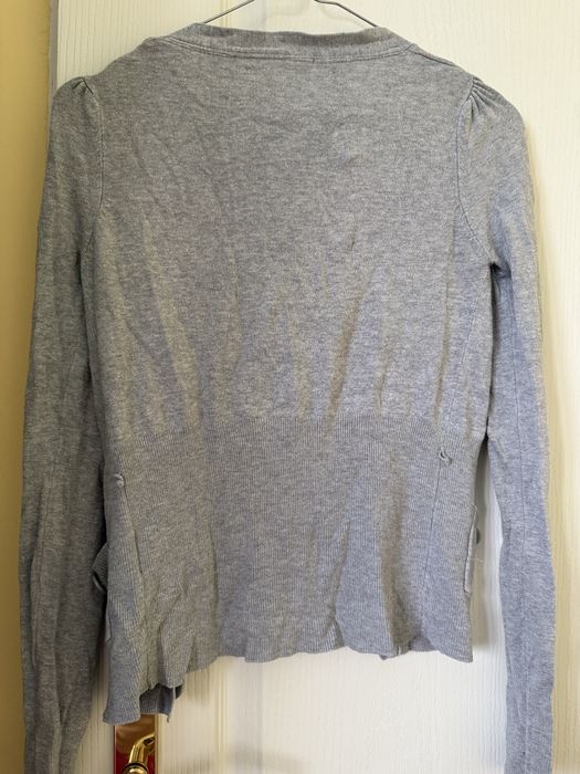 Szary sweter damski na guziki S Varner narzutka Wiskoza