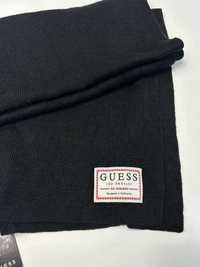 Czarny szalik Guess unisex czarny logo wełna